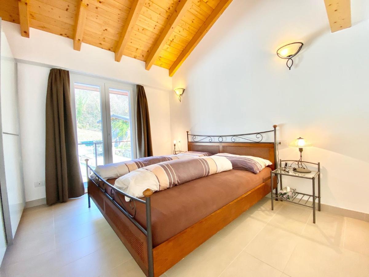 Appartamento Roggiolo Luino Exterior foto