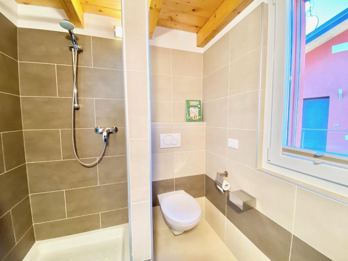 Appartamento Roggiolo Luino Exterior foto