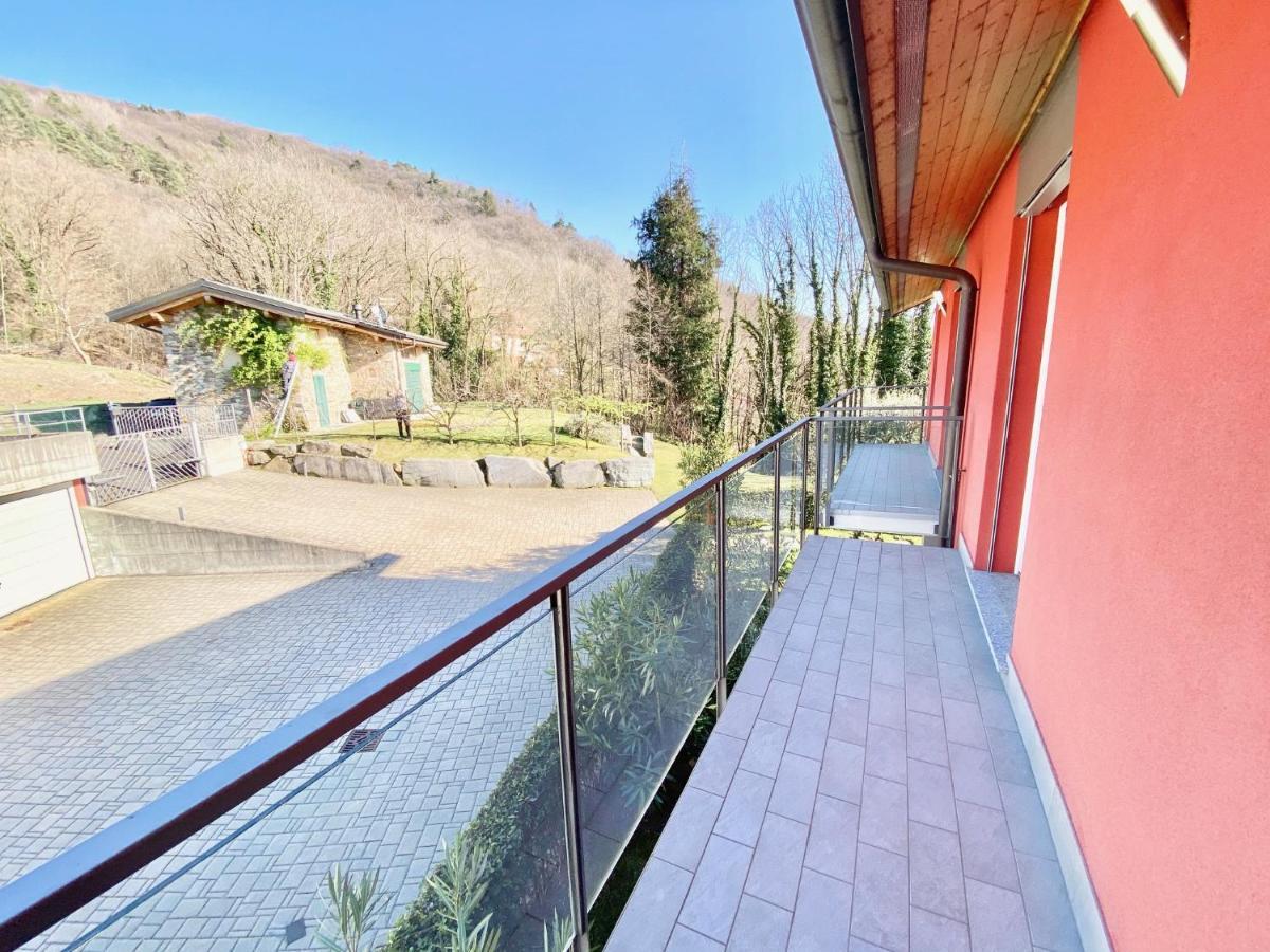 Appartamento Roggiolo Luino Exterior foto