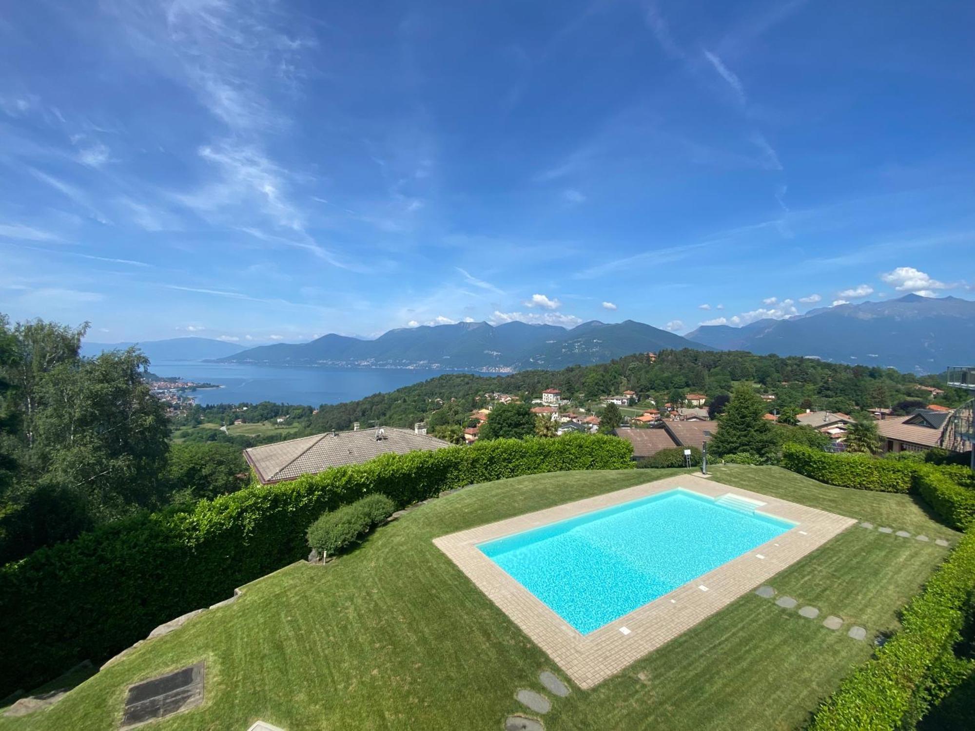 Appartamento Roggiolo Luino Exterior foto